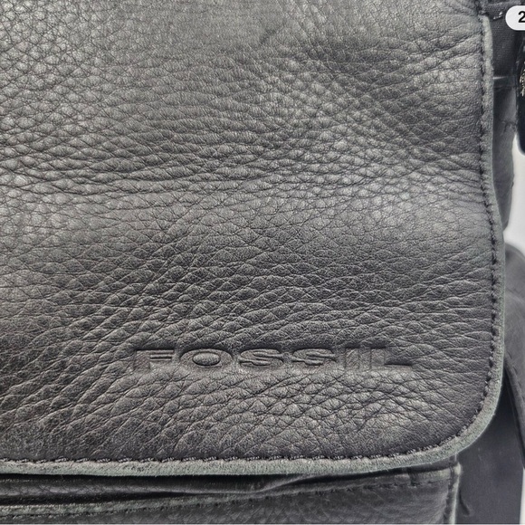 Fossil Black Leather and Nylon Messenger Bag - Picture 12 of 13